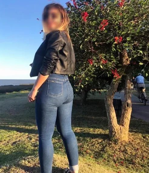 Emilia, 36
