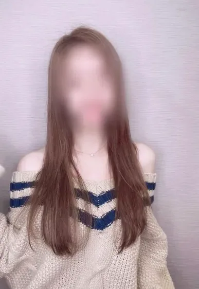 Alena, 28