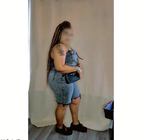 Alena, 30