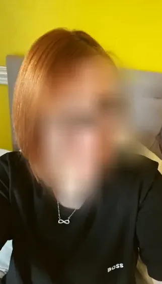 Amira, 37