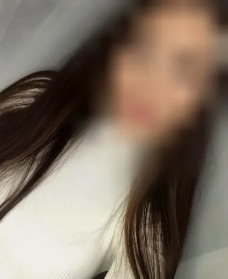 Antonia, 27