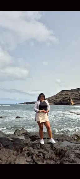 Antonia, 36