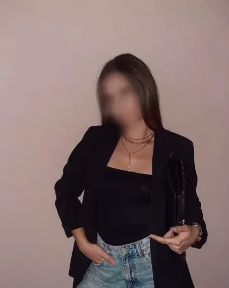 Celina, 35