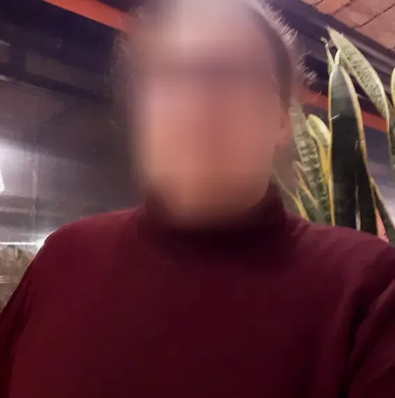 Diana, 37