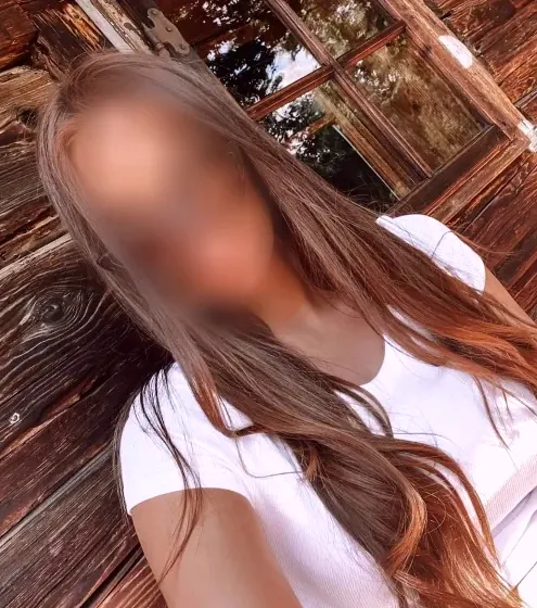 Elif, 27