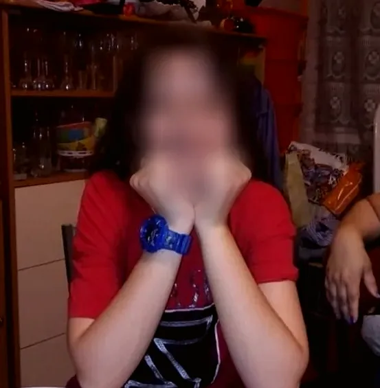 Emily, 25