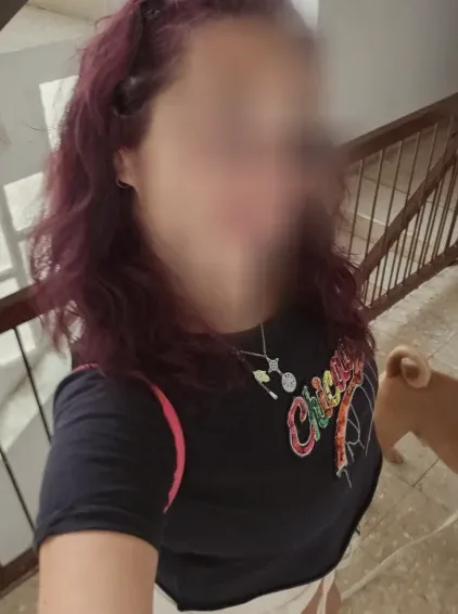 Fabienne, 33