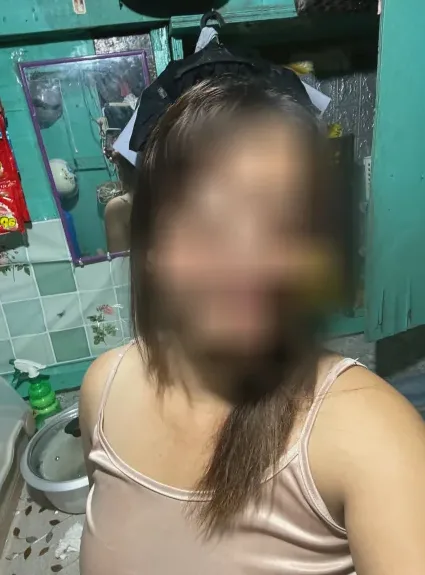 Frieda, 32