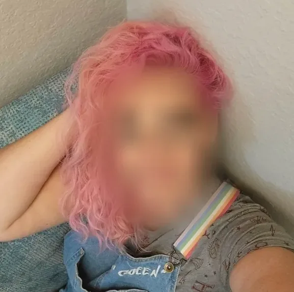 Ida, 28