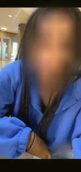 Jasmin, 30