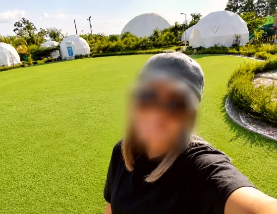 Kim, 35