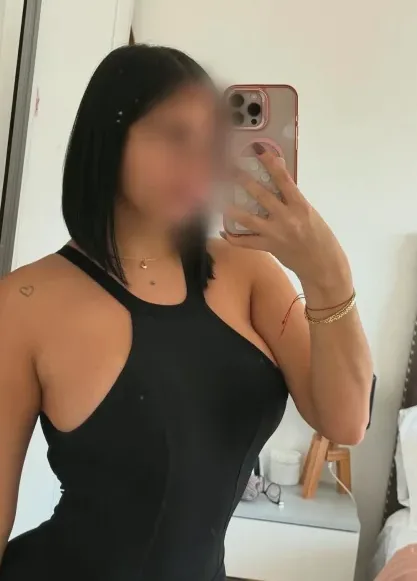 Lea, 28