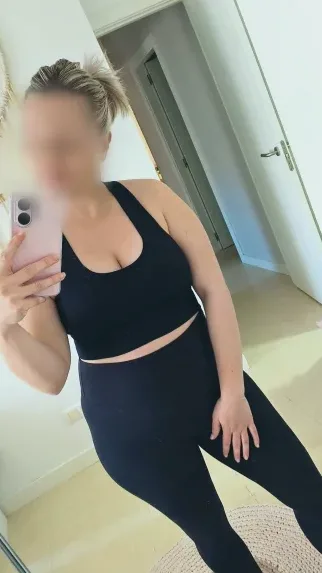 Leonie, 36