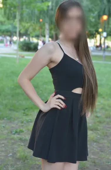 Merve, 27