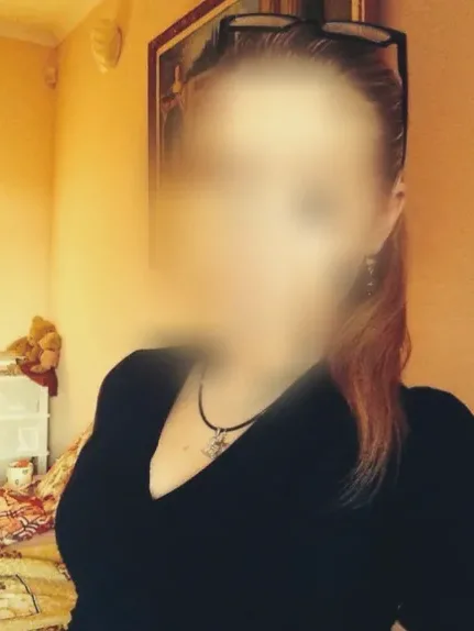 Nora, 30
