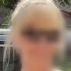 Paula, 37