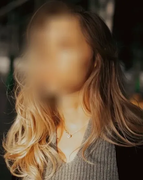 Pauline, 40