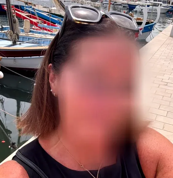 Pauline, 32