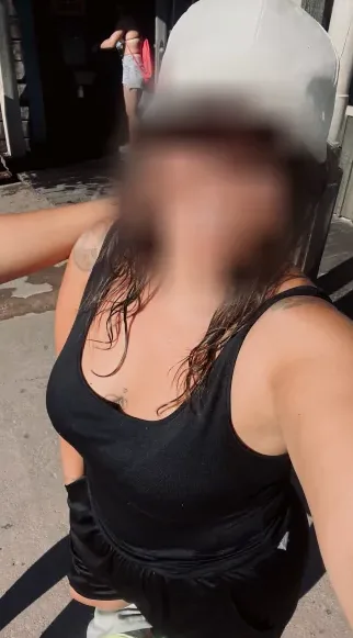 Sabrina, 34