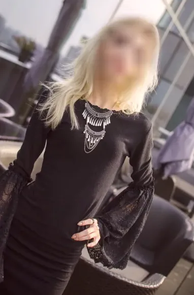 Sophia, 25